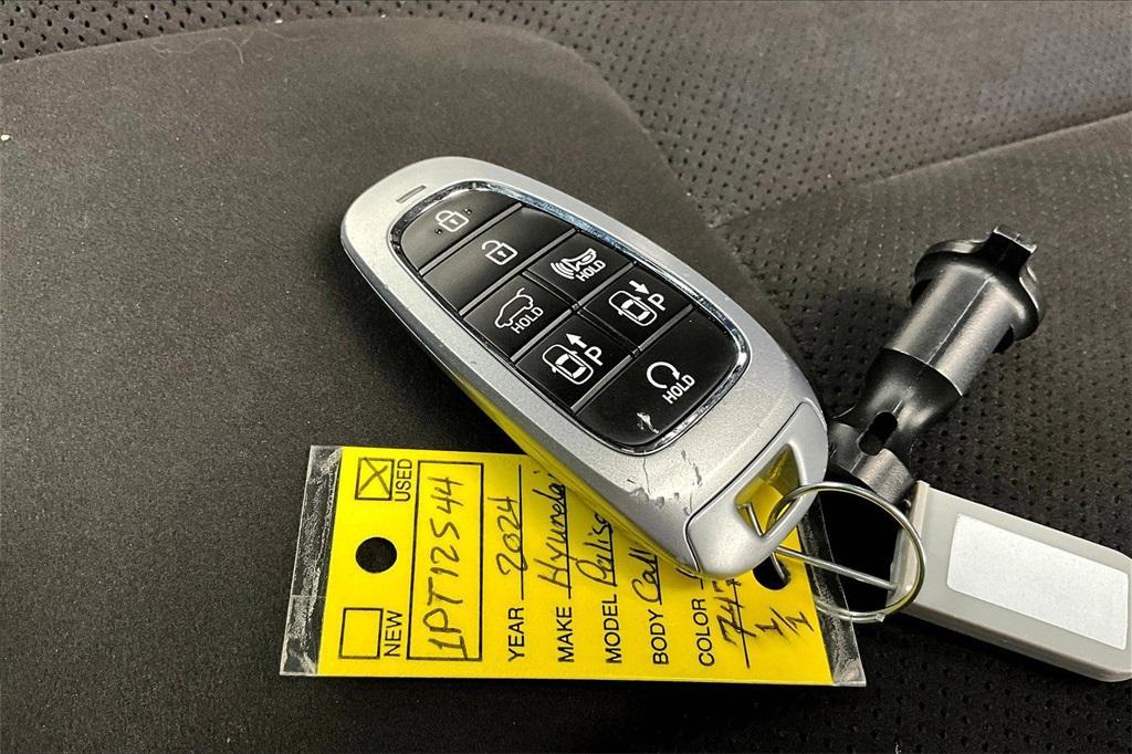 used 2024 Hyundai Palisade car, priced at $43,400