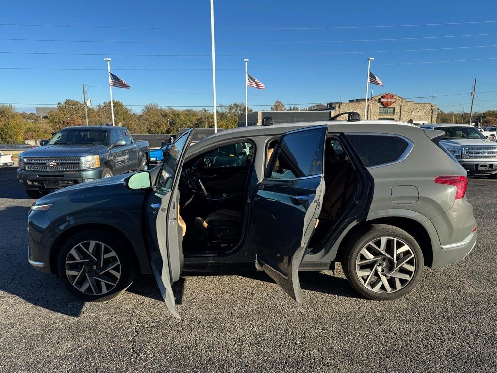 used 2023 Hyundai Santa Fe car, priced at $29,500