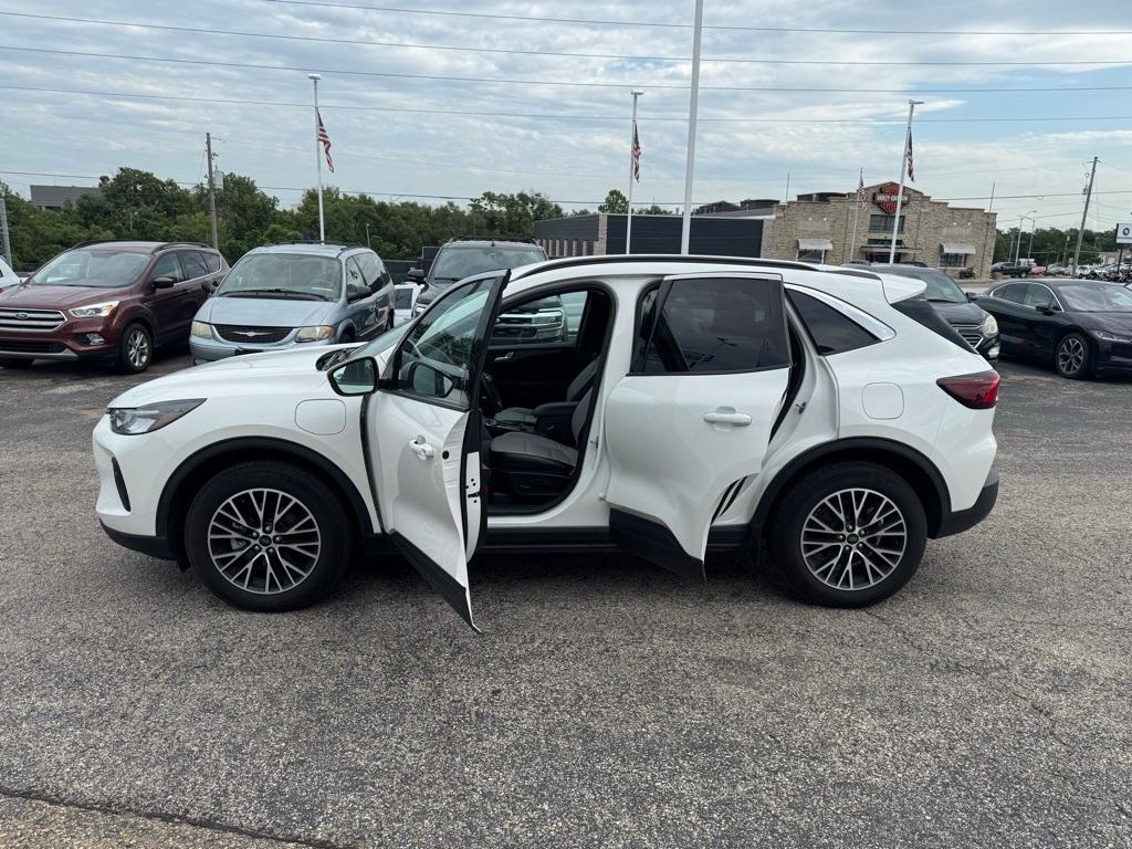 used 2023 Ford Escape car, priced at $28,931