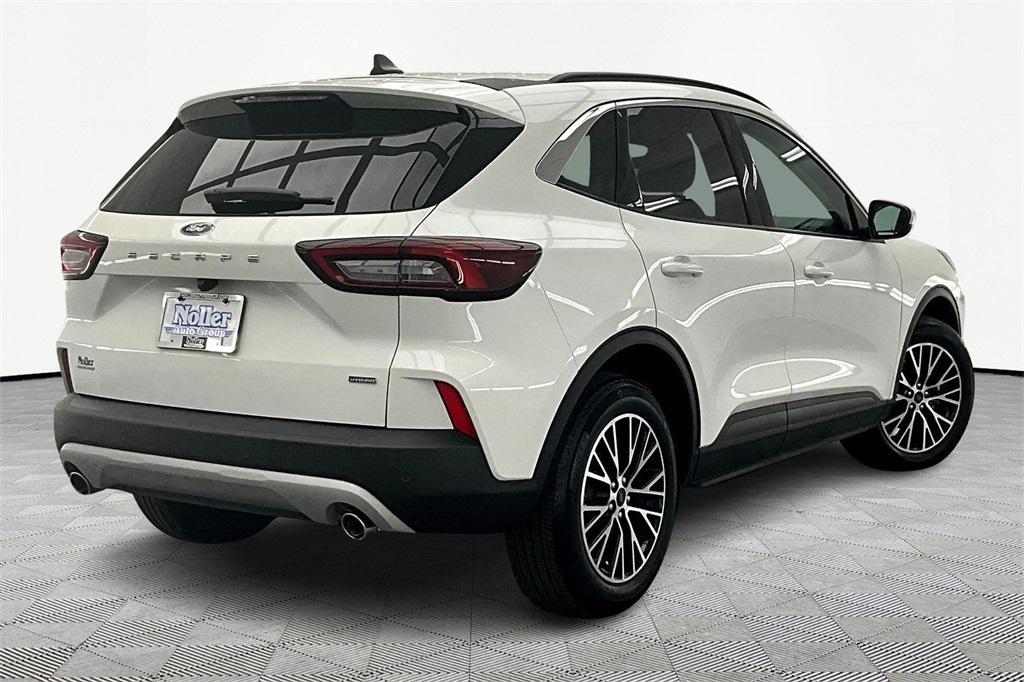 used 2023 Ford Escape car, priced at $28,164