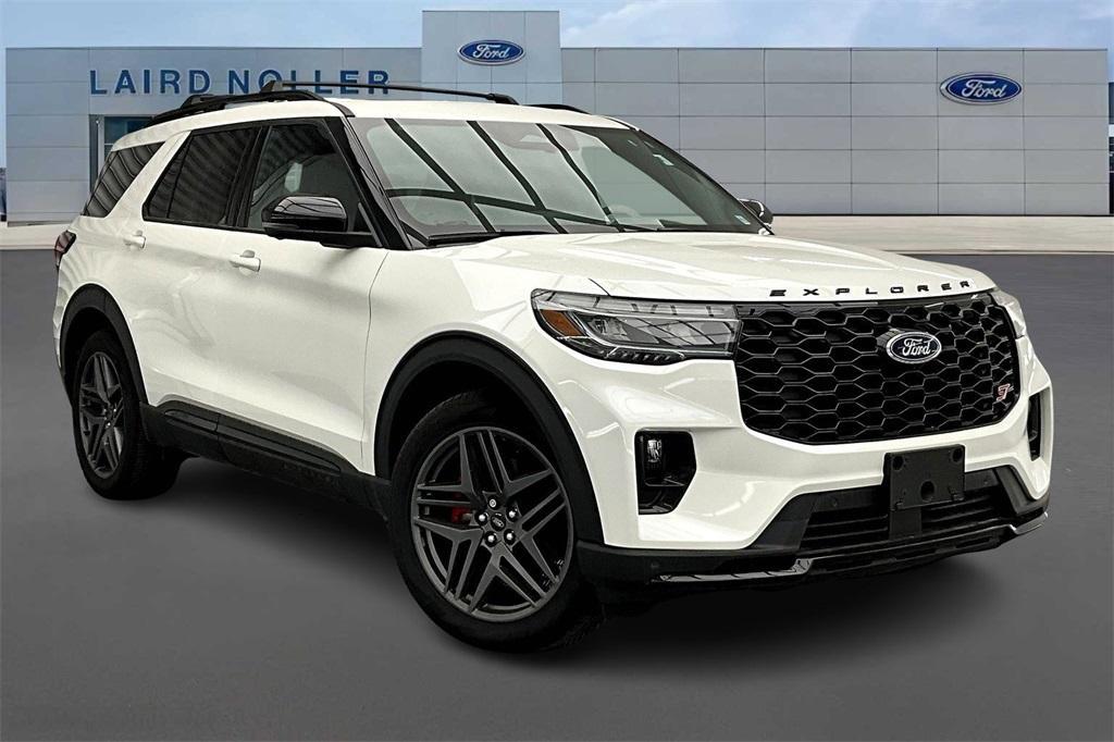 new 2025 Ford Explorer car, priced at $56,525