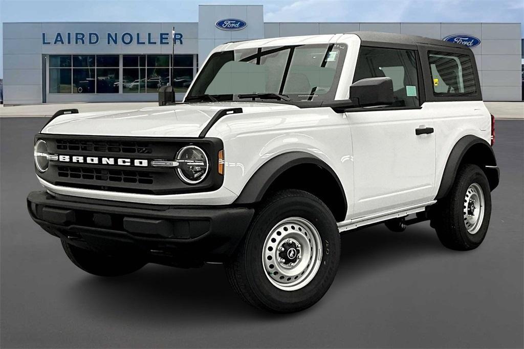 new 2025 Ford Bronco car, priced at $37,662