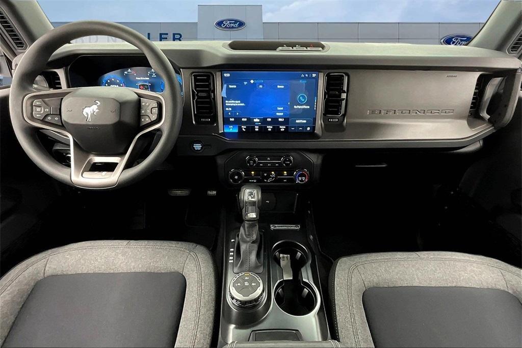 new 2025 Ford Bronco car, priced at $40,162