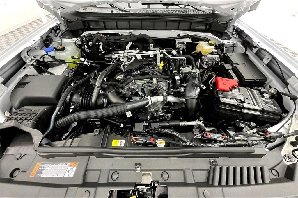 new 2025 Ford Bronco car, priced at $40,162