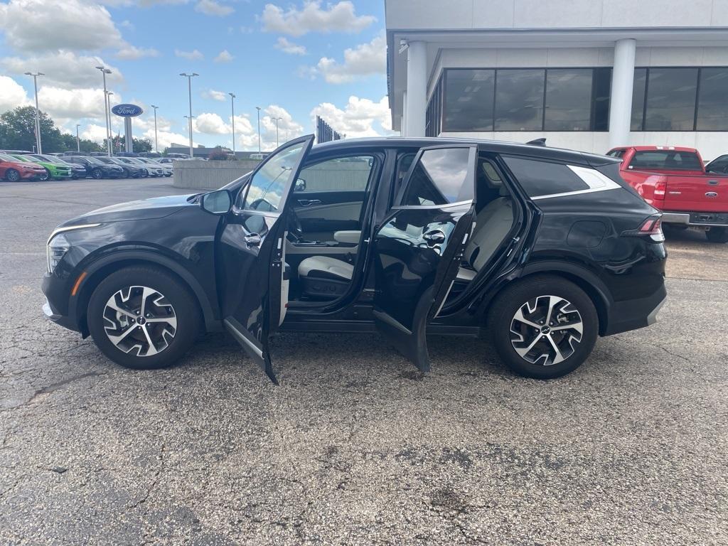 used 2024 Kia Sportage car, priced at $27,674
