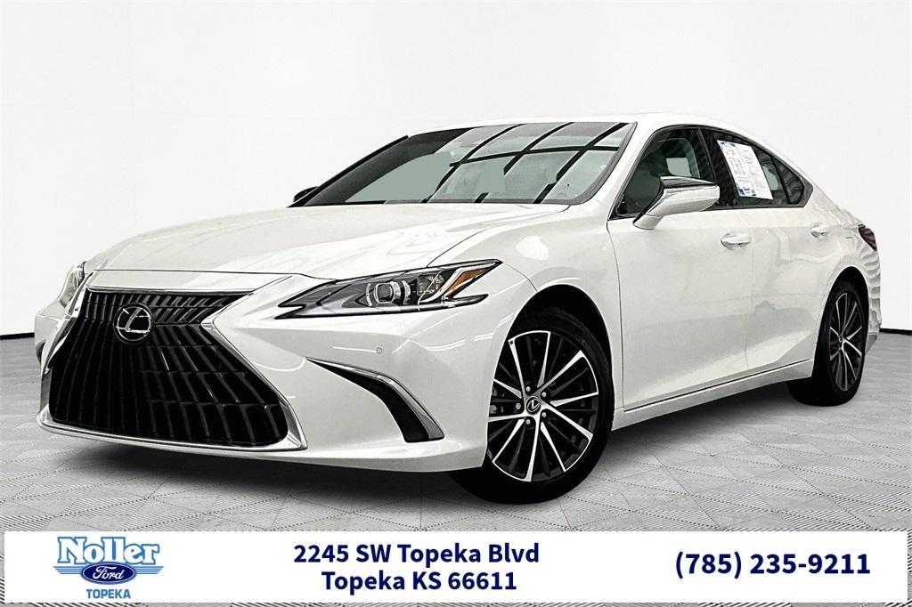 used 2024 Lexus ES 300h car, priced at $43,000