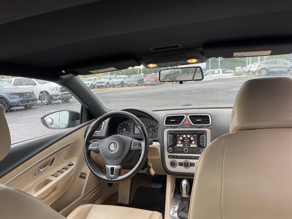 used 2014 Volkswagen Eos car, priced at $8,000