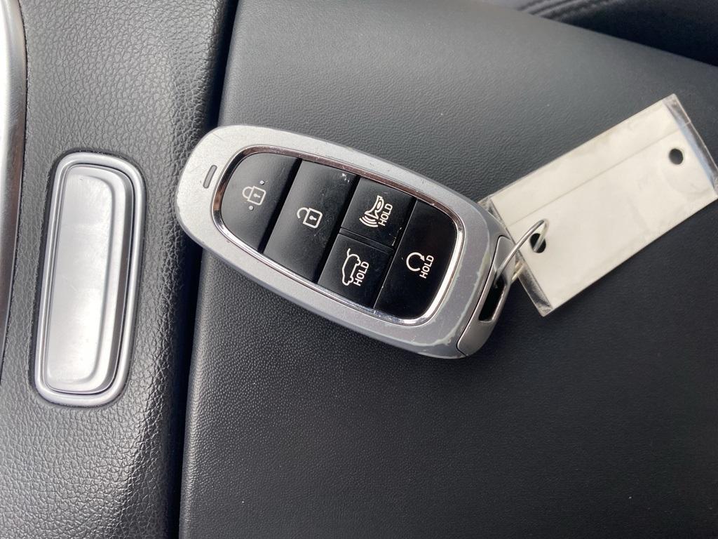 used 2023 Hyundai Santa Fe car, priced at $21,999