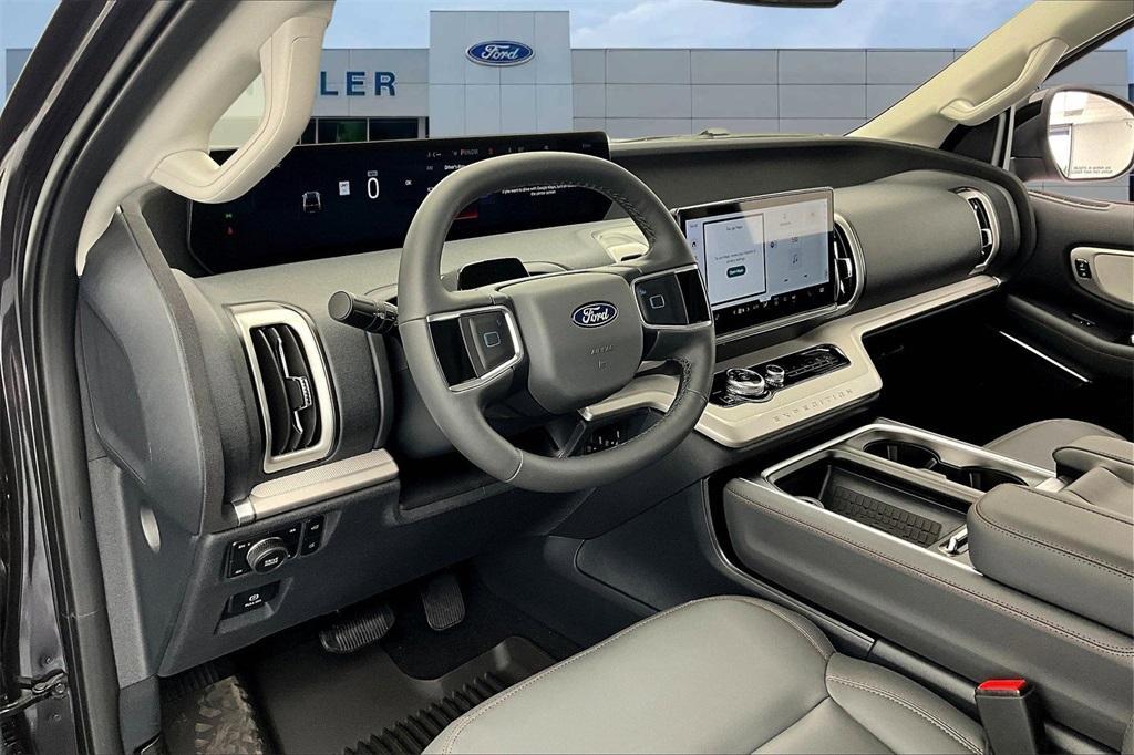 new 2025 Ford Expedition car, priced at $71,513