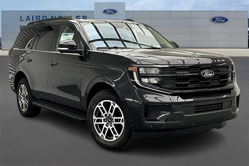 new 2025 Ford Expedition car, priced at $71,513