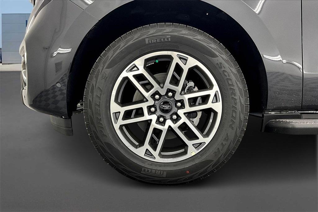 new 2025 Ford Expedition car, priced at $71,513