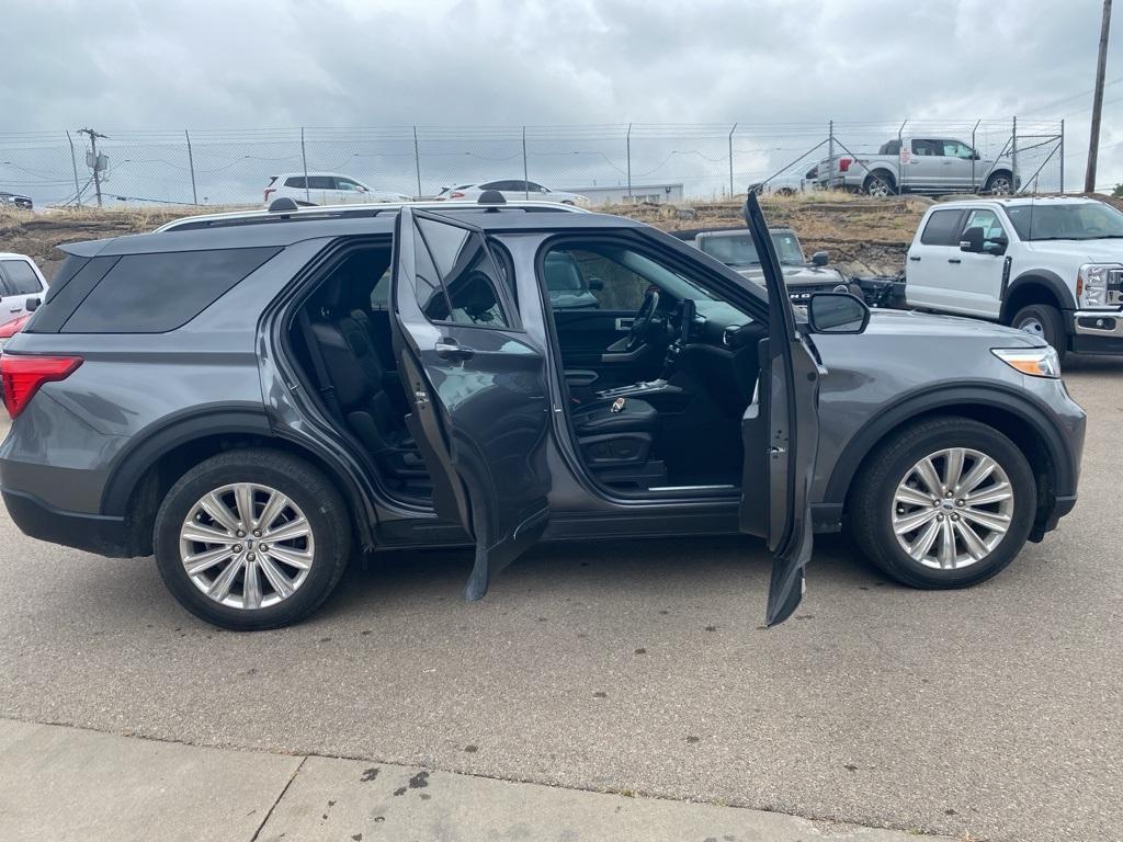 used 2022 Ford Explorer car, priced at $34,300