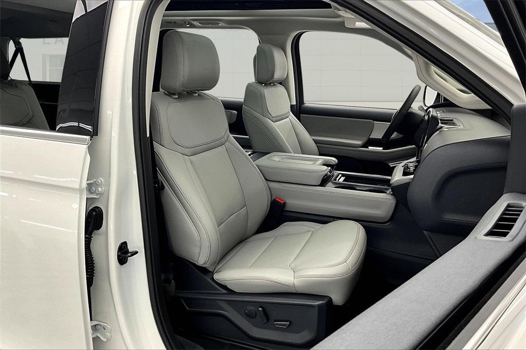 new 2025 Ford Expedition Max car, priced at $74,941