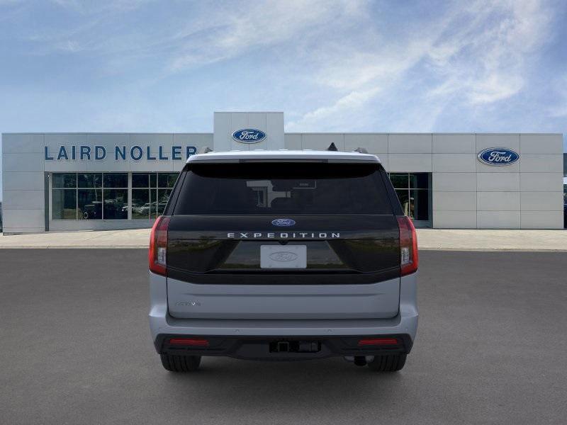 new 2025 Ford Expedition car, priced at $67,177