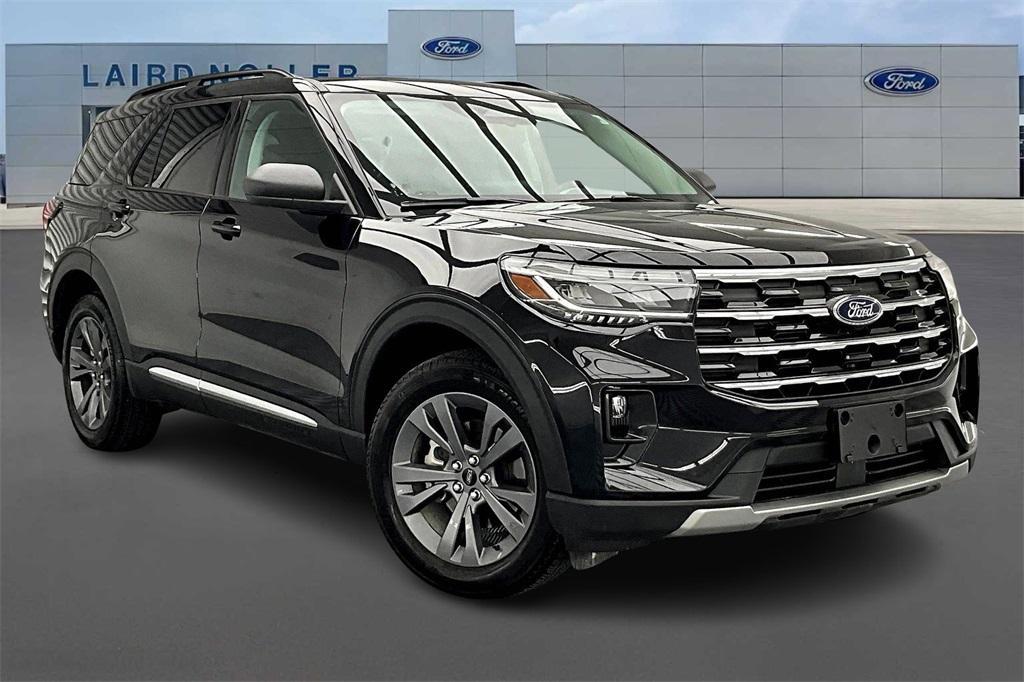 new 2025 Ford Explorer car, priced at $47,402