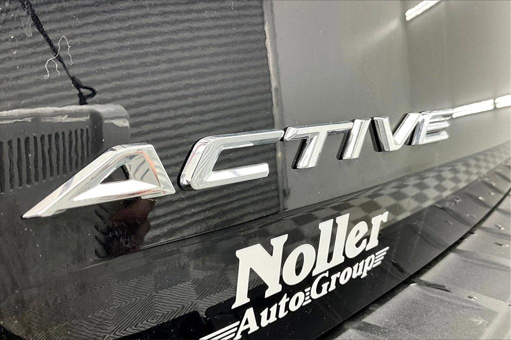 new 2025 Ford Explorer car, priced at $47,402