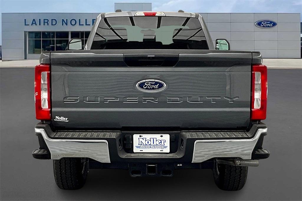 new 2025 Ford F-350 car, priced at $61,378