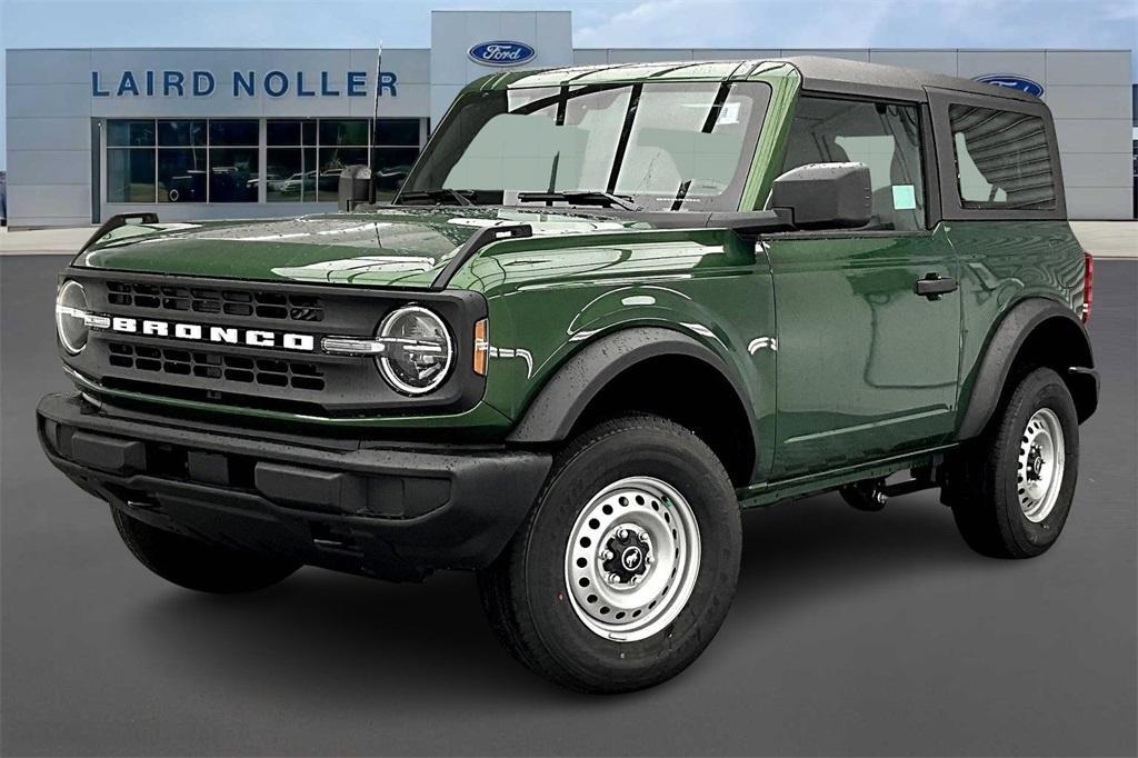 new 2025 Ford Bronco car, priced at $37,657