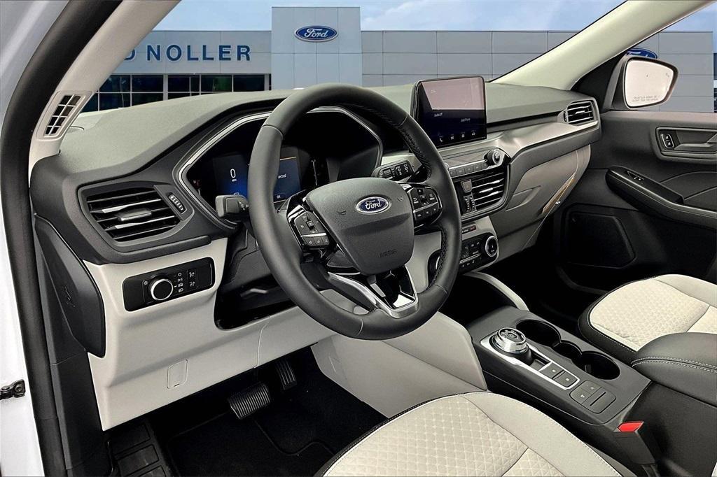 new 2025 Ford Escape car, priced at $28,544