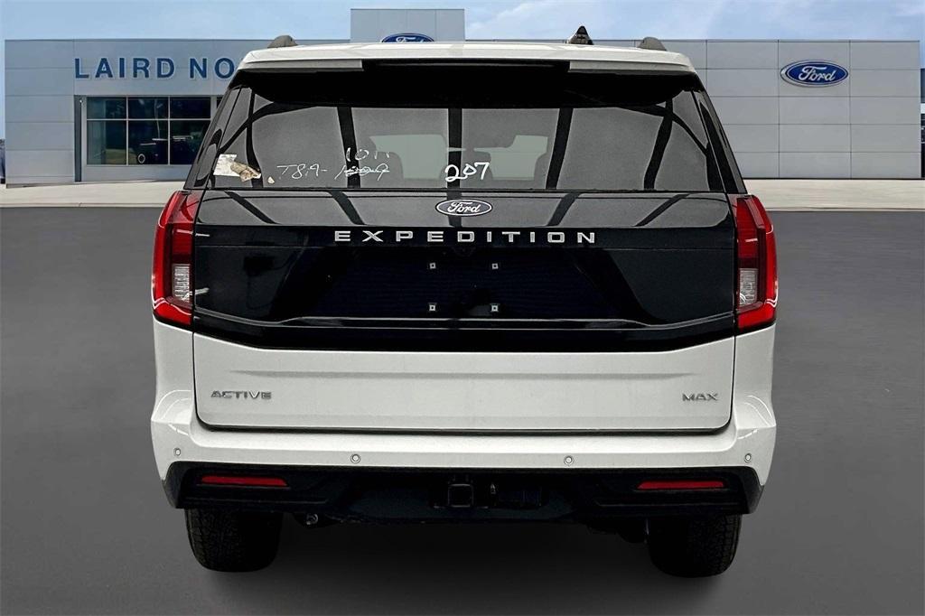 new 2025 Ford Expedition Max car, priced at $68,301