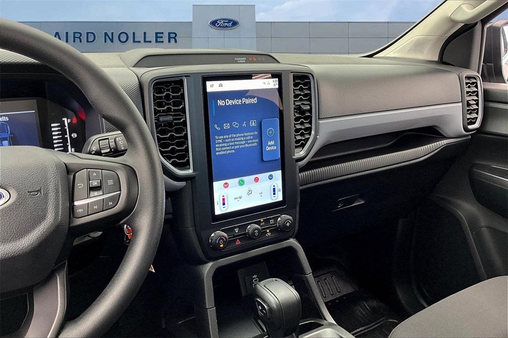 new 2025 Ford Ranger car, priced at $35,652