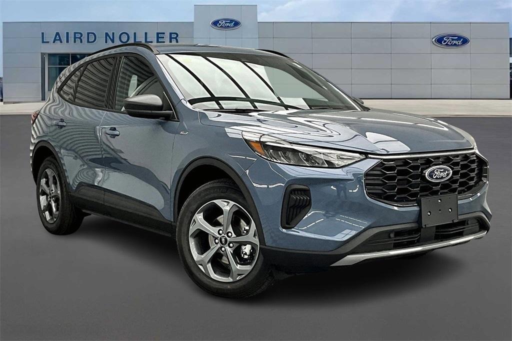 new 2025 Ford Escape car, priced at $29,562