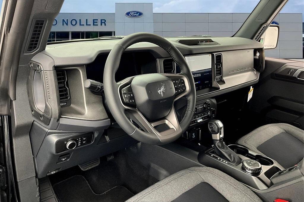 new 2025 Ford Bronco car, priced at $44,762