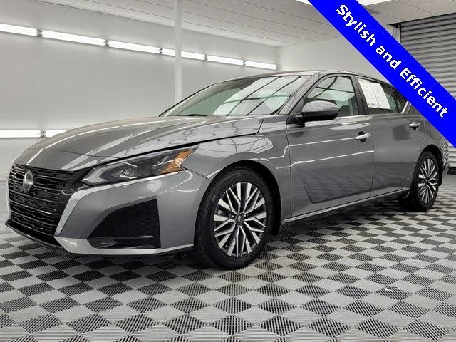 used 2023 Nissan Altima car, priced at $20,861