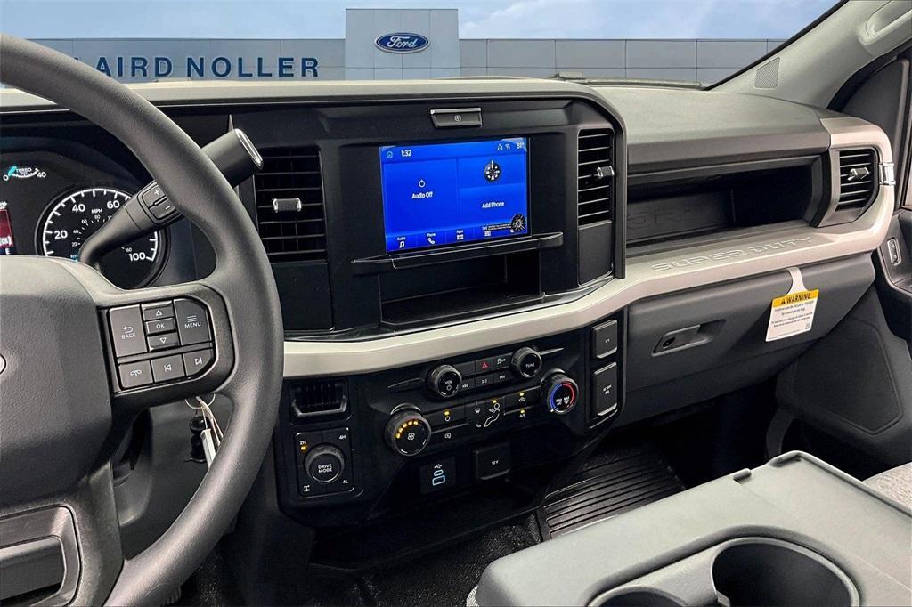 new 2025 Ford F-350 car, priced at $61,897
