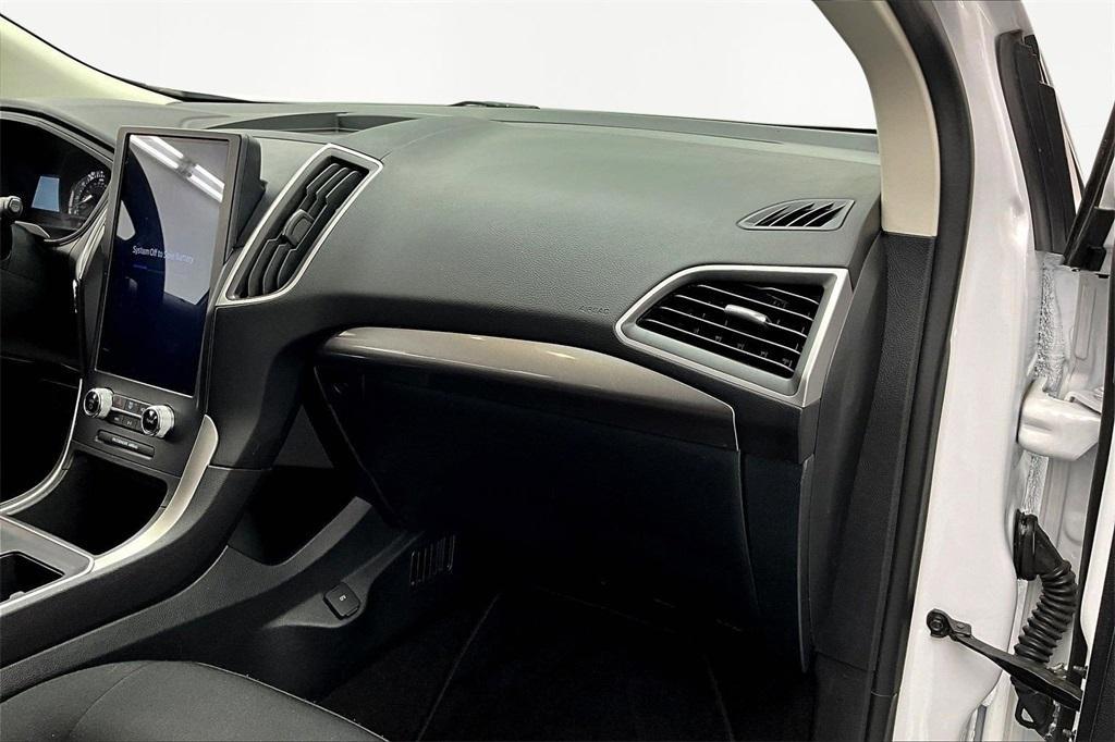 used 2024 Ford Edge car, priced at $26,504