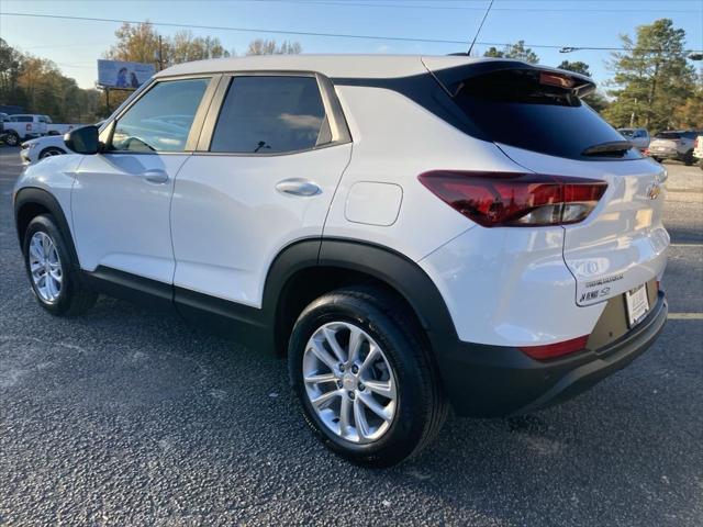 new 2025 Chevrolet TrailBlazer car, priced at $25,680