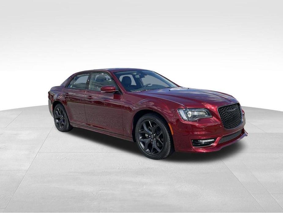 new 2023 Chrysler 300 car, priced at $43,419