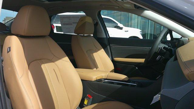 new 2025 Hyundai Sonata Hybrid car, priced at $39,061