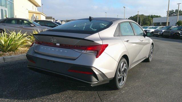 new 2025 Hyundai Elantra car, priced at $23,962