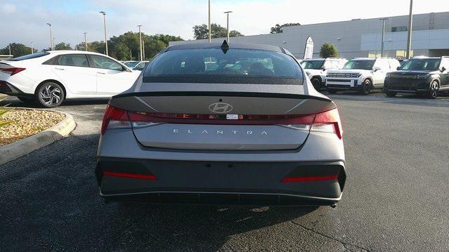 new 2025 Hyundai Elantra car, priced at $23,962