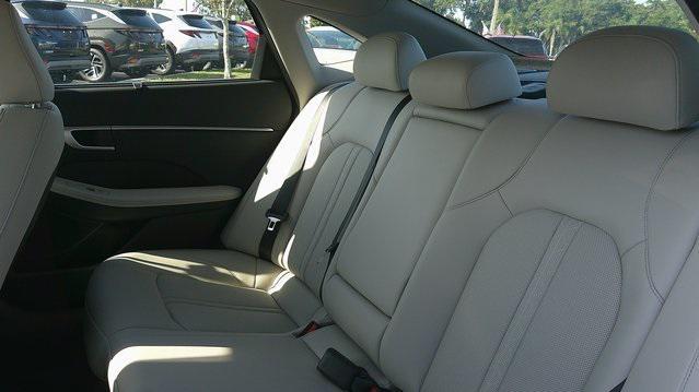 new 2025 Hyundai Sonata Hybrid car, priced at $38,546