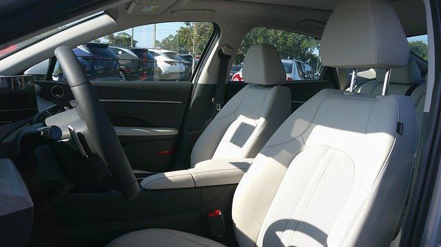 new 2025 Hyundai Sonata Hybrid car, priced at $38,546