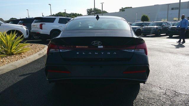 new 2025 Hyundai Elantra car, priced at $24,304