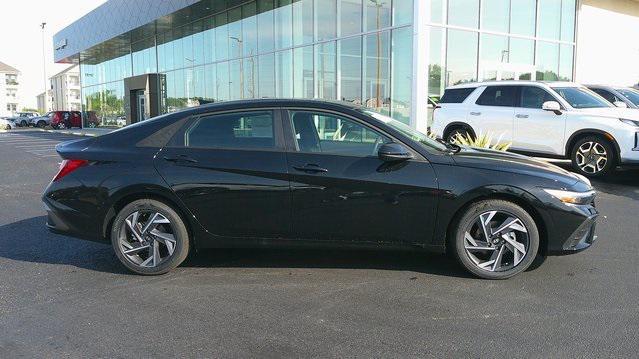 new 2025 Hyundai Elantra car, priced at $24,304