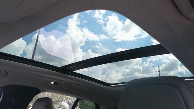 used 2021 Volvo XC40 car, priced at $21,400
