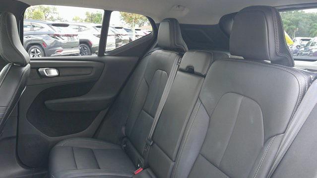 used 2021 Volvo XC40 car, priced at $21,400