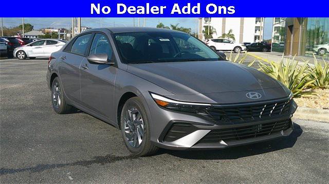 new 2025 Hyundai Elantra HEV car, priced at $26,151