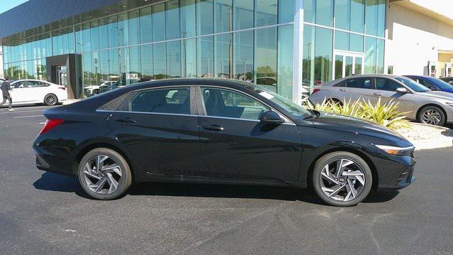 new 2025 Hyundai Elantra car, priced at $26,660