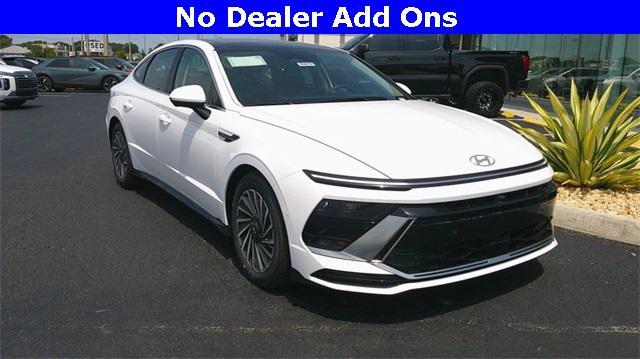 new 2025 Hyundai Sonata Hybrid car, priced at $39,221