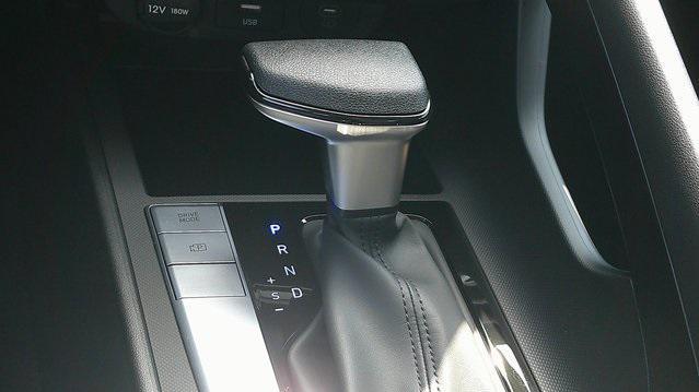 new 2025 Hyundai Elantra car, priced at $23,433