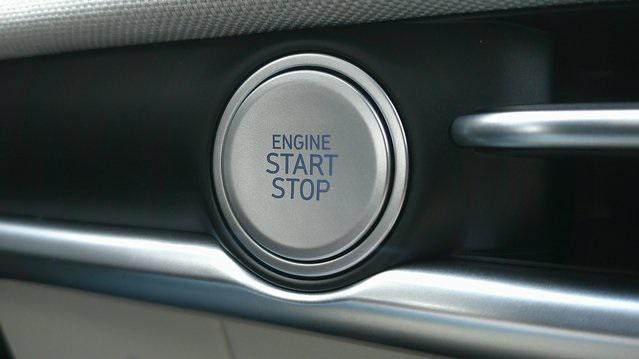 new 2025 Hyundai TUCSON Hybrid car, priced at $43,142