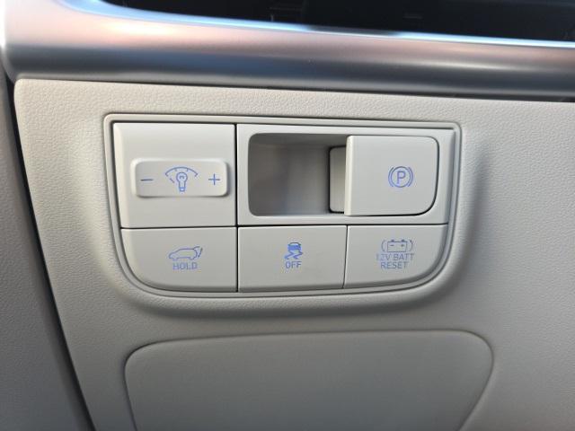 new 2026 Hyundai TUCSON Hybrid car, priced at $42,990