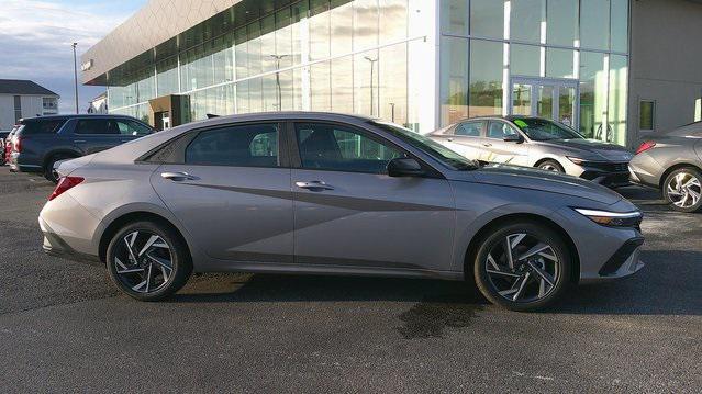 new 2025 Hyundai Elantra car, priced at $23,958