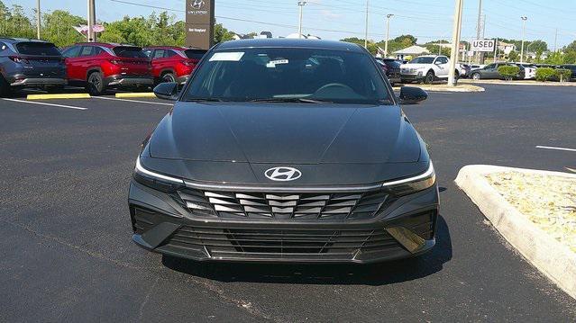 new 2025 Hyundai Elantra car, priced at $24,304