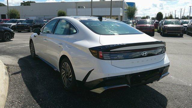 new 2025 Hyundai Sonata Hybrid car, priced at $38,712